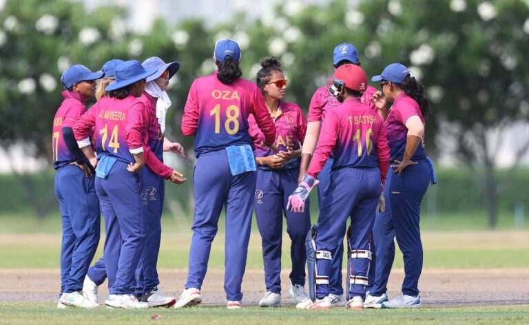 From 192/0 To 192/10: All 10 Players Retire Out, Win Match By 163 Runs